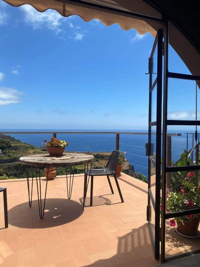 Les Terrasses Suites Calheta  Bagian luar foto