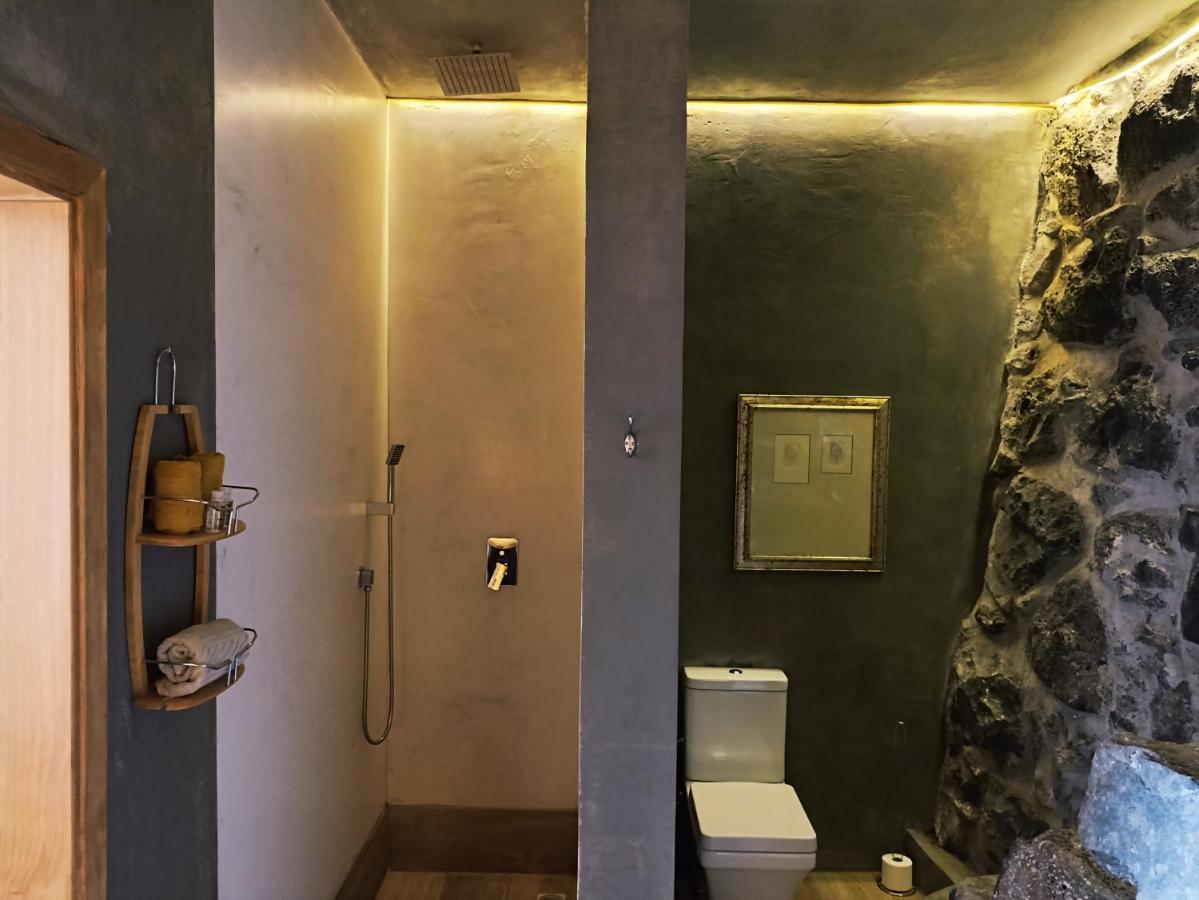 Les Terrasses Suites Calheta  Bagian luar foto